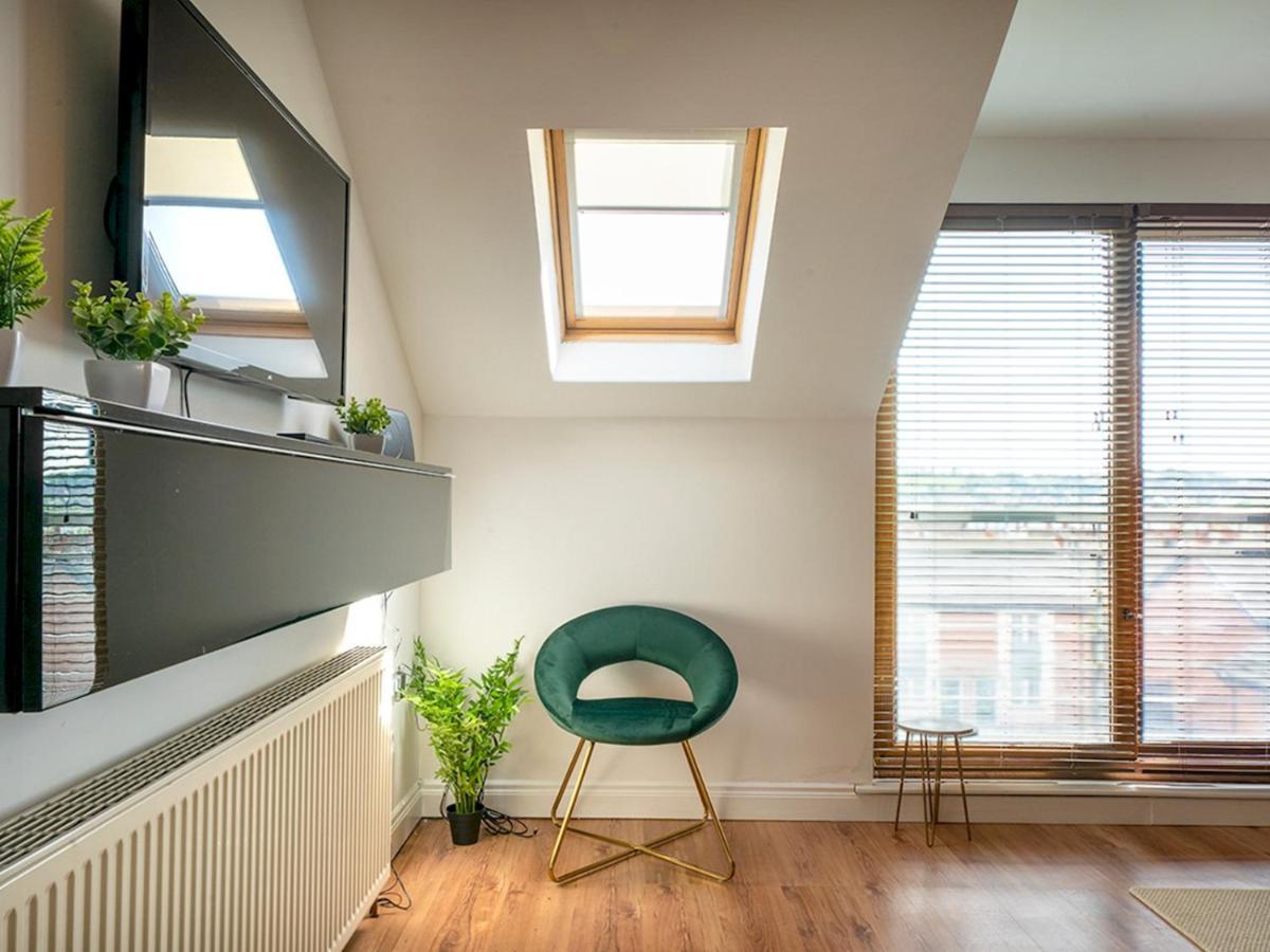 ベルファストTitanic View Penthouse - Gated Complex - Parkingアパートメント エクステリア 写真