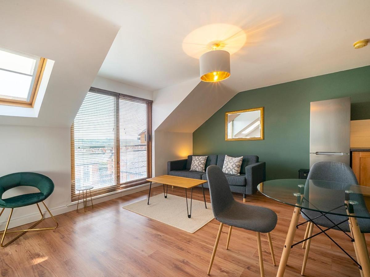 ベルファストTitanic View Penthouse - Gated Complex - Parkingアパートメント エクステリア 写真